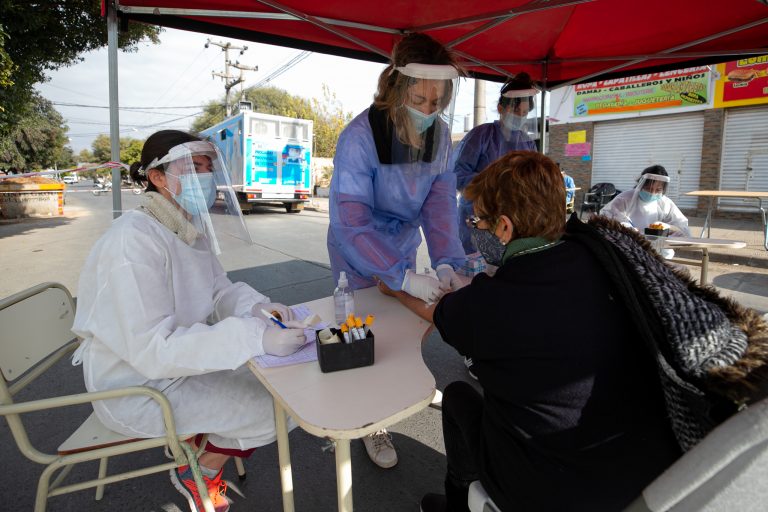 Córdoba: se confirmaron 1.669 casos nuevos de Covid-19 y 34 fallecimientos