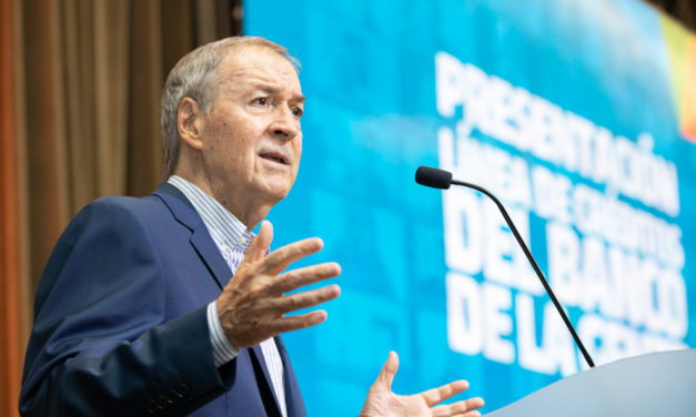 Schiaretti relanzó línea de crédito del Banco de la Gente