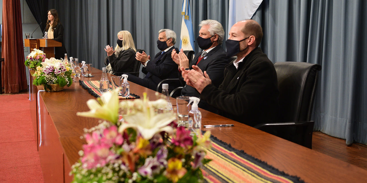 En tres ceremonias, recibieron sus diplomas 126 nuevos graduados de la UNRC 