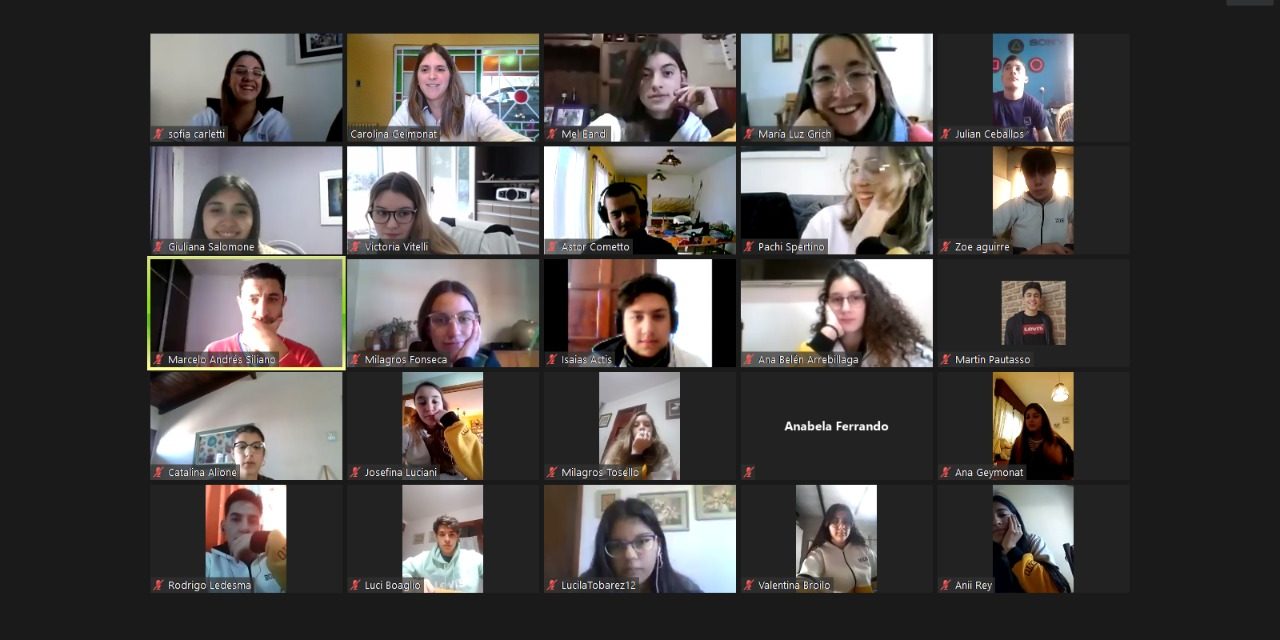 Adelia María: estudiantes del IAM clasificaron al provincial de formando emprendedores