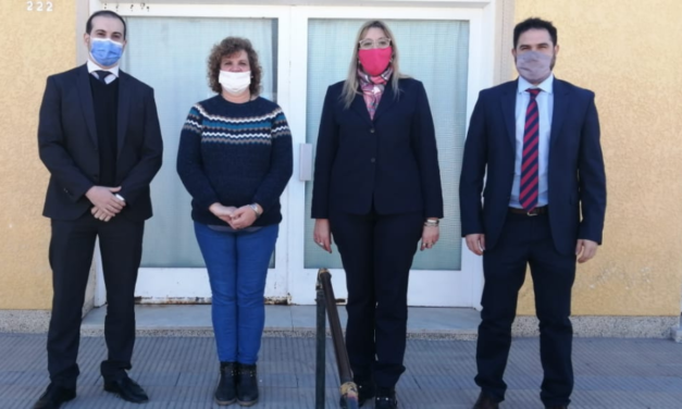 Bulnes: firma de las escrituras del programa provincial «Lo Tengo»