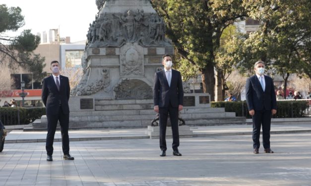 Calvo participó del acto por el 448º aniversario de la fundación de Córdoba