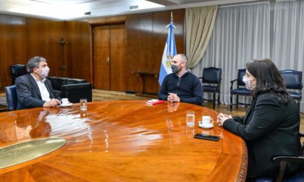 El gobierno nacional dispuso un aumento del 30% para las becas del CONICET