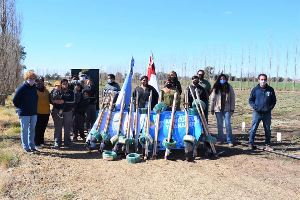 Coronel Moldes: Agricultura Familiar visitó la Huerta Agroecológica