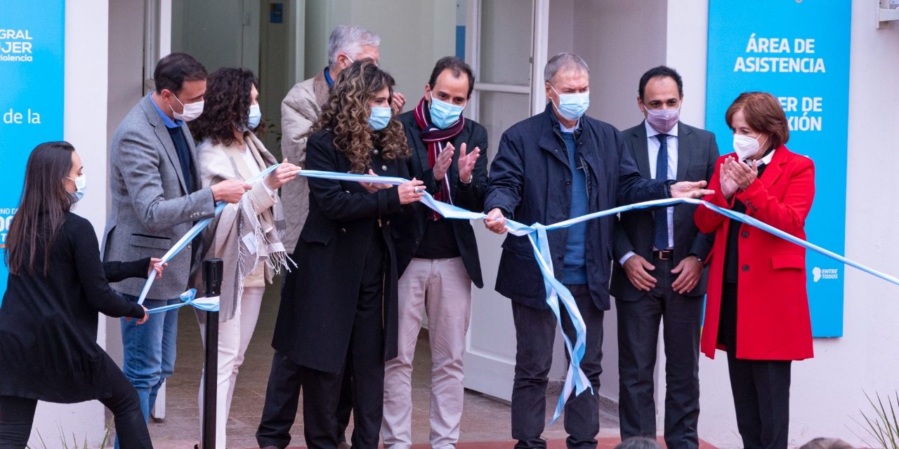 Llamosas y Schiaretti inauguraron el Polo Integral de la Mujer