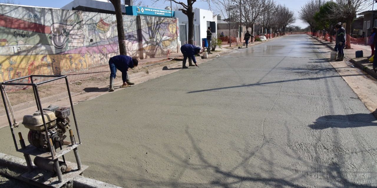 Villa María: ya se pavimentó más de la mitad del barrio San Nicolás