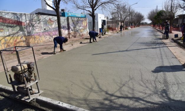Villa María: ya se pavimentó más de la mitad del barrio San Nicolás