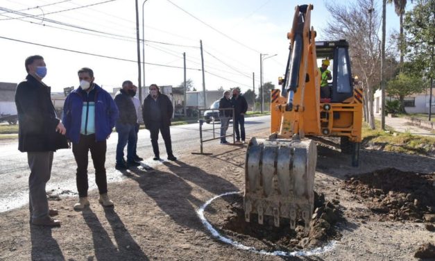 Villa María: Rosso supervisó la obra de saneamiento en barrio Industrial