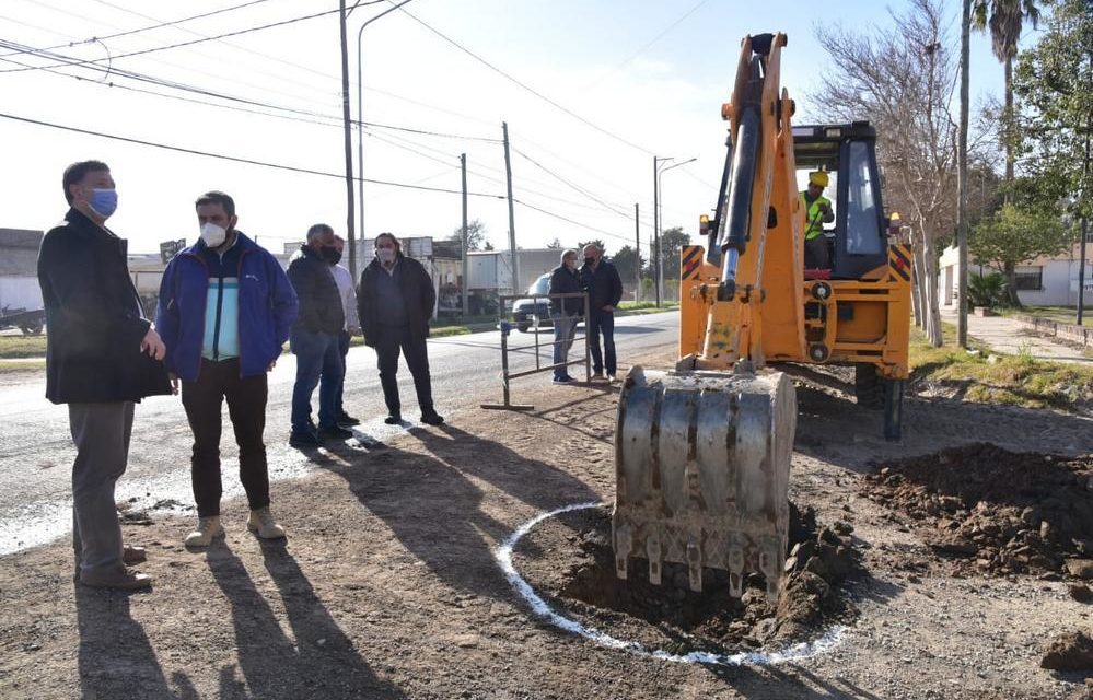 Villa María: Rosso supervisó la obra de saneamiento en barrio Industrial
