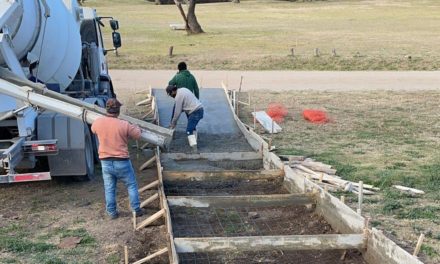 Se están construyendo desagües pluviales en la Costanera de Villa Nueva