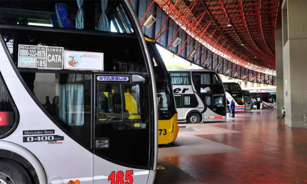 UTA anunció un paro nacional de 72 horas de colectivos de larga distancia