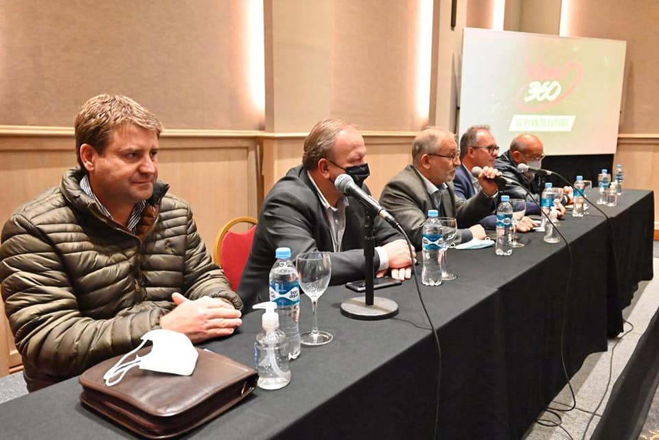 Intendentes de la UCR reclaman por Fondo Educativo y Ley de Oncopediatría