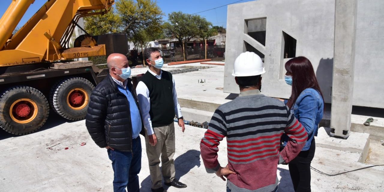 Villa María: Rosso supervisó el avance de obra del nuevo jardín de infantes en barrio Botta