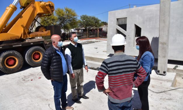 Villa María: Rosso supervisó el avance de obra del nuevo jardín de infantes en barrio Botta