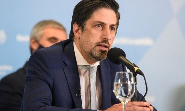Educación y docentes universitarios acordaron una suba paritaria anual del 47%
