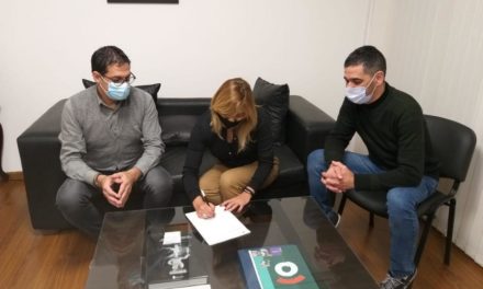 Villa Nueva: Graglia entregó ayuda para equipamiento en el IPET N° 322