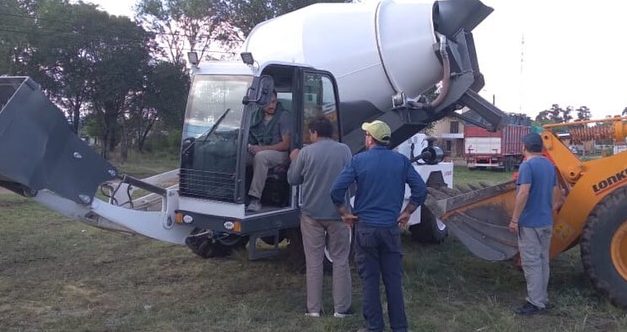 Las Acequias: se puso en marcha la autohormigonera adquirida por el municipio