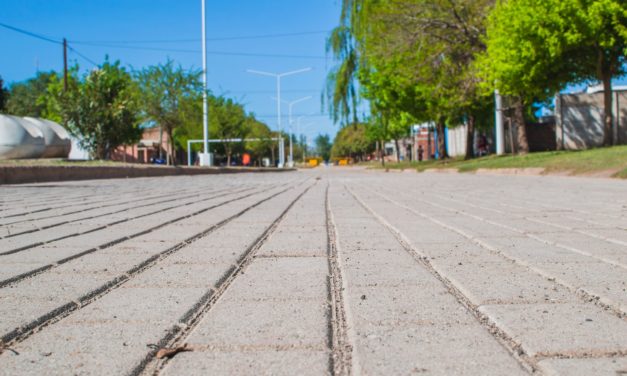 Las Perdices: inauguración de calles de adoquinado
