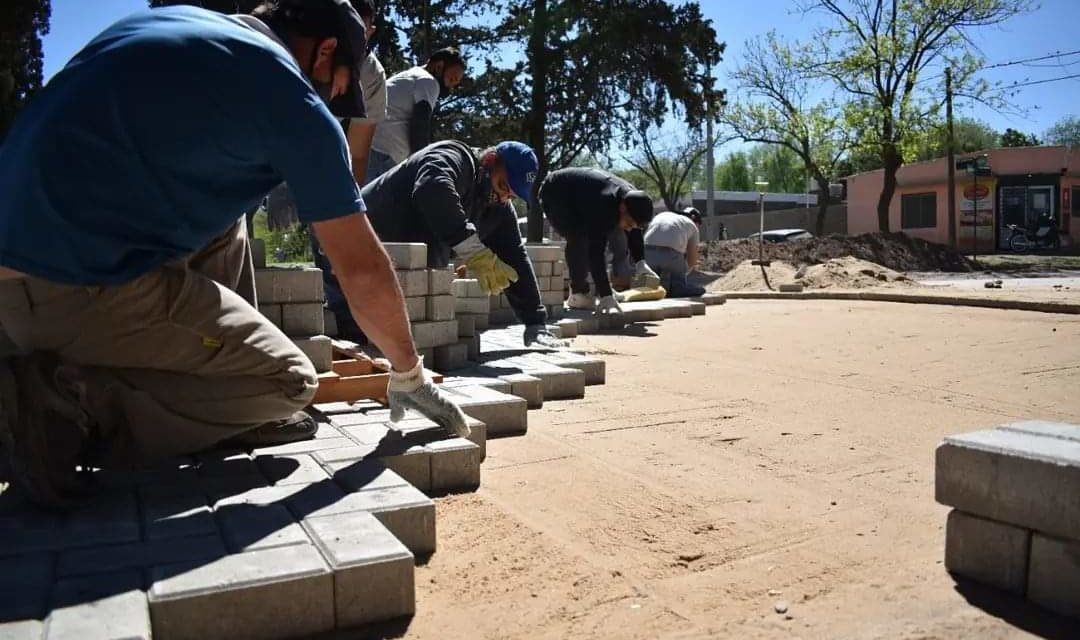 Laboulaye: avanza la obra de pavimentación en la calle Orlandini