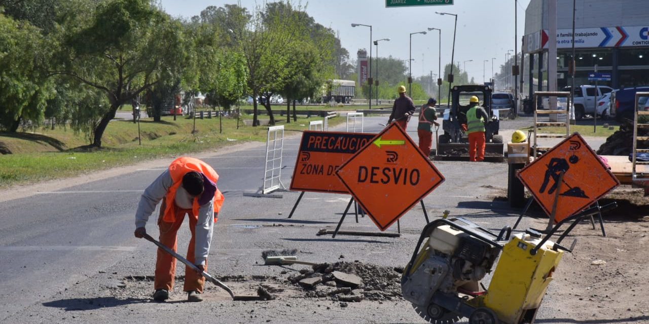 Villa María: El municipio avanza con el plan integral de bacheo sobre bulevar Argentino