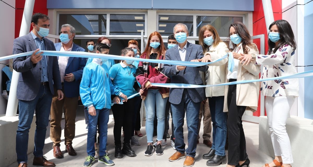 Schiaretti inauguró la escuela ProA de Laboulaye