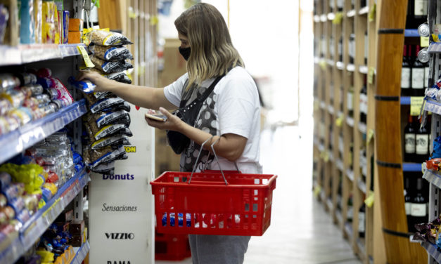 El Gobierno retrotrajo precios de 1.432 productos al 1 de octubre
