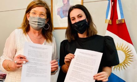Coronel Moldes: firma de convenio de cooperación académica con el Ministerio de Educación