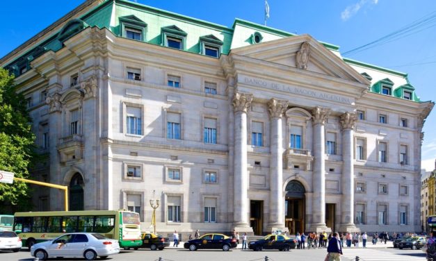 Con medidas sanitarias, los bancos vuelven a atender sin turno