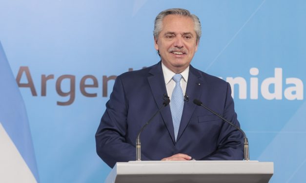 Alberto Fernandez: «Nos estamos poniendo de pie»