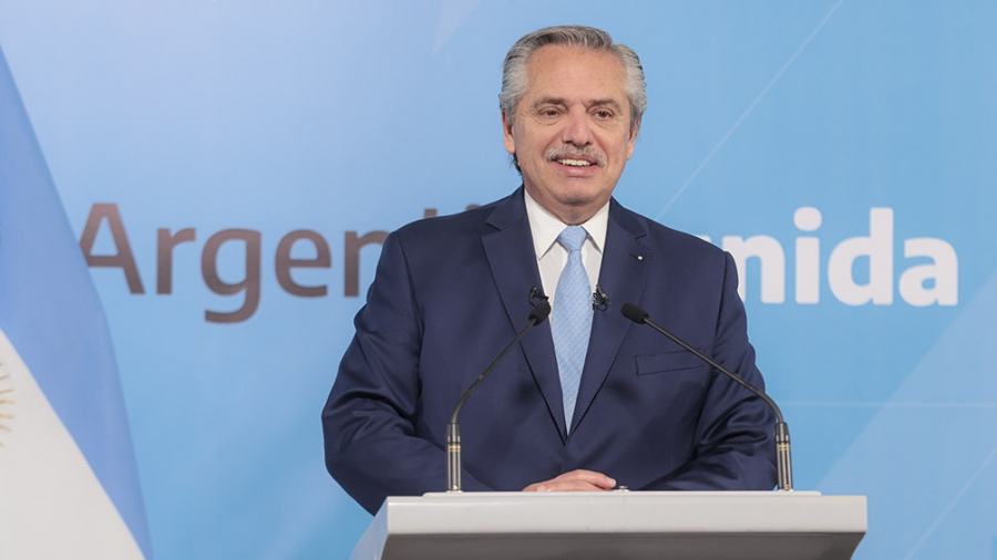 Alberto Fernandez: «Nos estamos poniendo de pie»