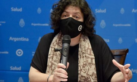 Vizzotti: «La vacunación es la mejor herramienta para sostener lo que conseguimos»