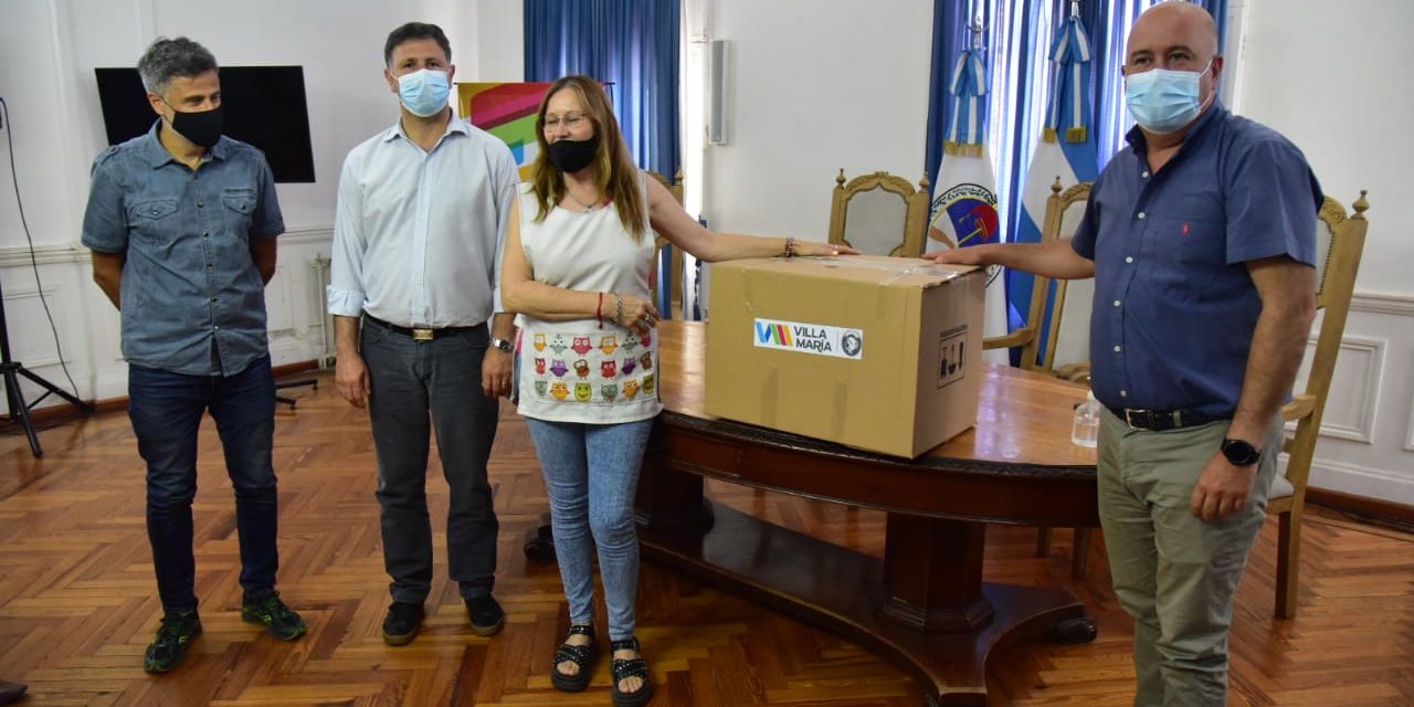 Villa María: el municipio hizo entrega de computadoras a escuelas rurales y centro vecinal