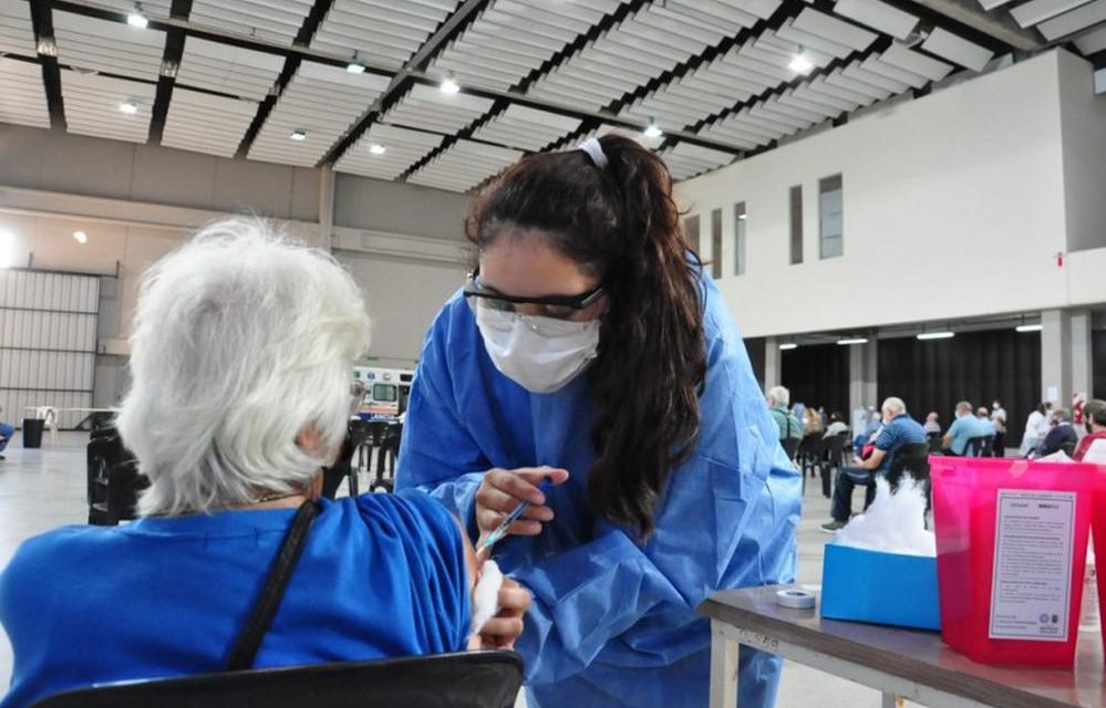 Covid-19: personal de seguridad y educación recibirán dosis de refuerzo