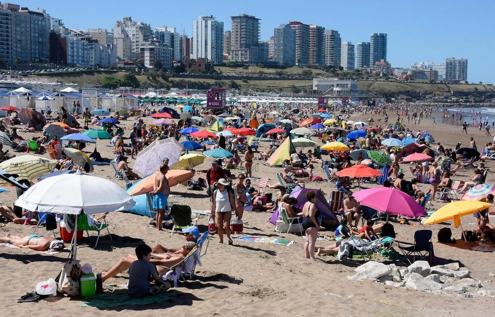 El Gobierno anticipa una temporada «récord» y apuesta al «turismo receptivo»