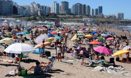El Gobierno anticipa una temporada «récord» y apuesta al «turismo receptivo»