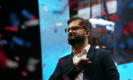 Gabriel Boric: «Una democracia sin la gente no es realmente una democracia»