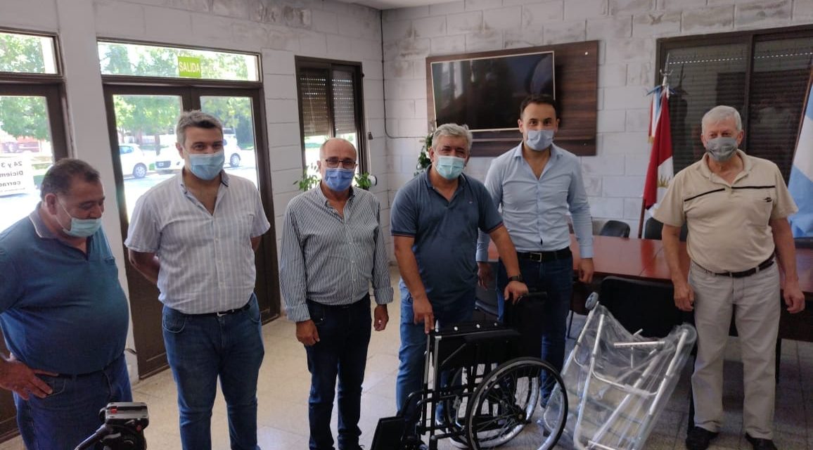 Viamonte: Iturria entrego equipamientos y un subsidio no reintegrable