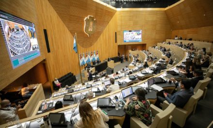 La Unicameral aprobó en primera lectura el Presupuesto provincial 2022