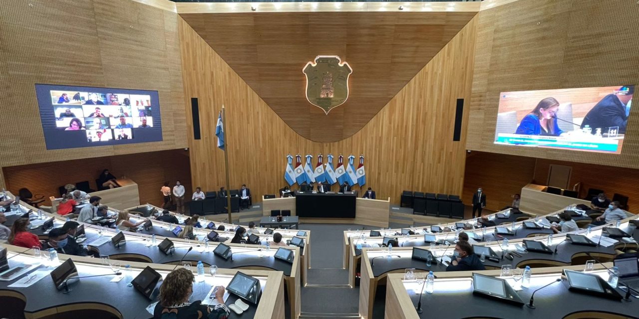 Juego online: la Unicameral cerró el año y aprobó el polémico proyecto