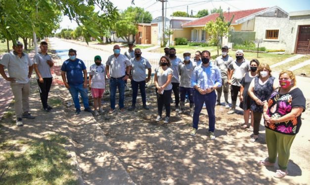 Villa María: Gill supervisó los avances de pavimentación en calle Granaderos Argentinos