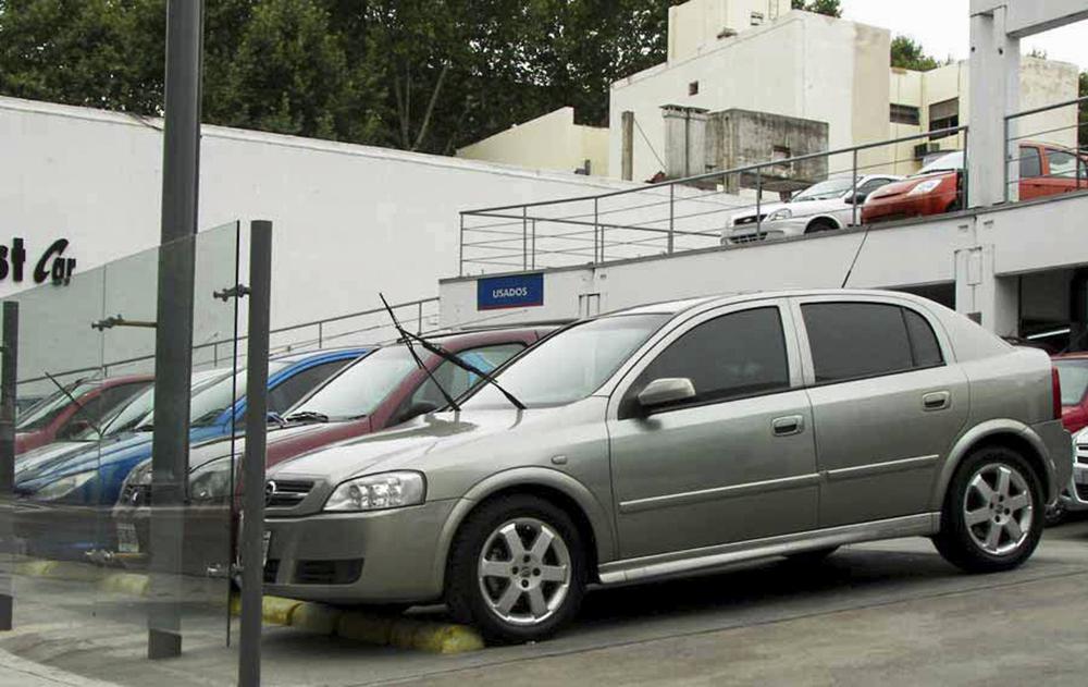 Compraventa de autos usados creció en noviembre 8,53% respecto de octubre