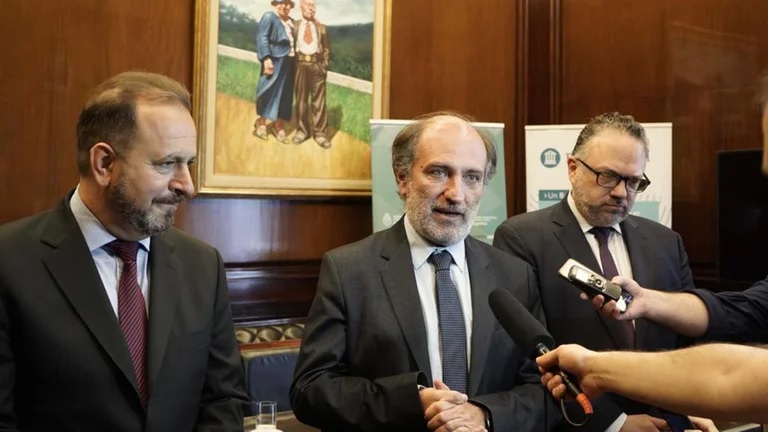 El Gobierno lanzó un plan de préstamos para el campo por $100.000 millones