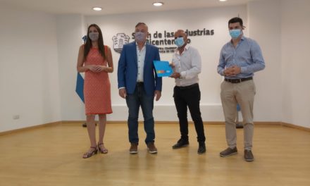 El Gobierno de Córdoba entregó aportes a Parques Industriales