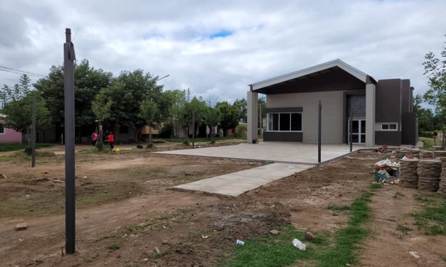 Coronel Moldes: continúan los trabajos en el Salón de Usos Múltiples