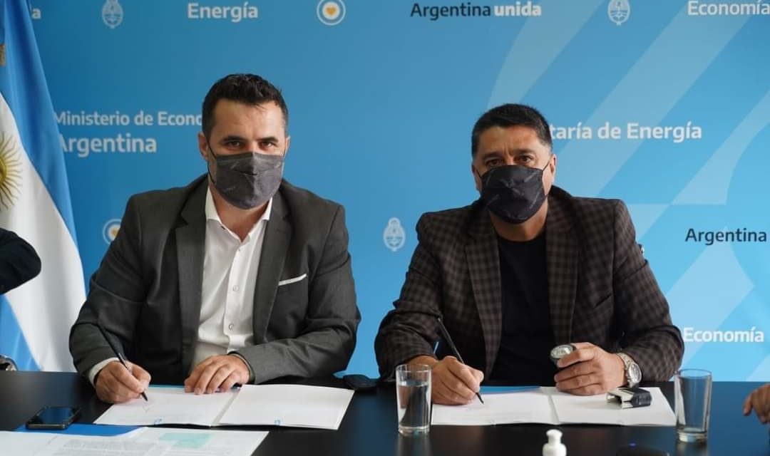 Villa Huidobro: firma de convenio con la Secretaria de Energía de la Nación