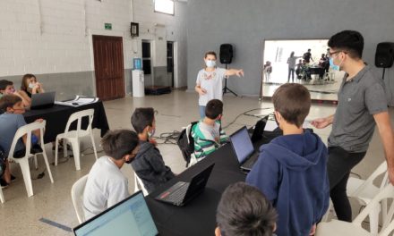 Coronel Moldes: Comenzó el curso de programación para niños