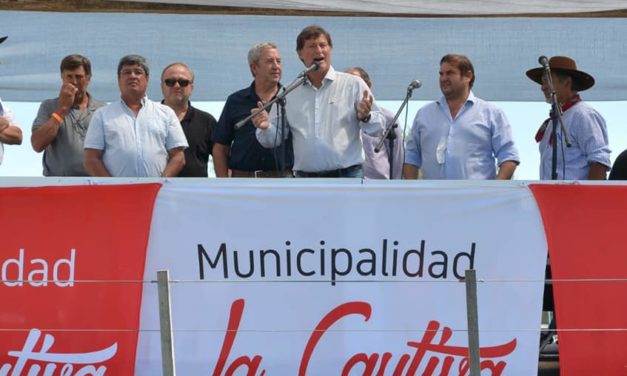 La Cautiva: Se realizó el primer Festival de Jineteada, Peña y Cuarteto