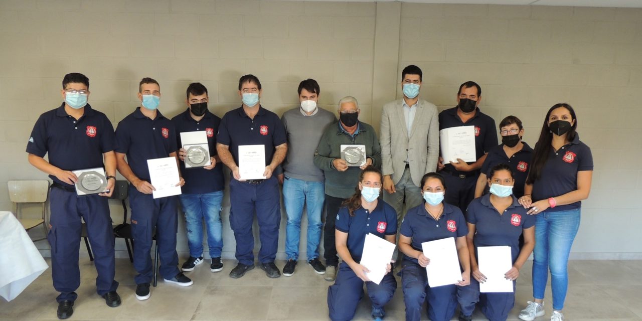 La legislatura de Córdoba entregó reconocimientos a Bomberos de Sampacho, Las Vertientes y Bulnes