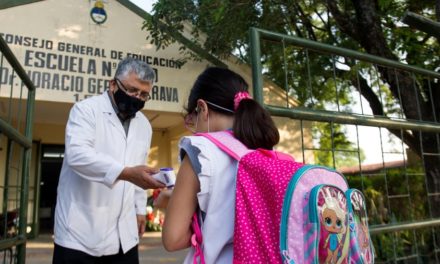 Cerca de 13 millones de estudiantes comienzan el ciclo lectivo en 22 provincias