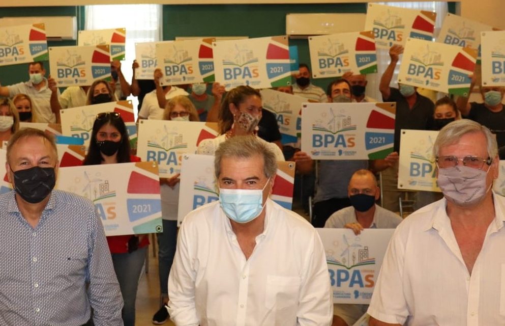 Jovita: la Provincia entregó más de $2 millones a productores